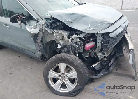 2021 Toyota Rav4 Hybrid Xle z USA, uszkodzony, nr VIN 4T3RWRFV5MU016967